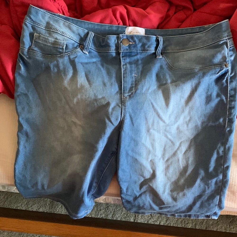Simply Emma Bermuda shorts